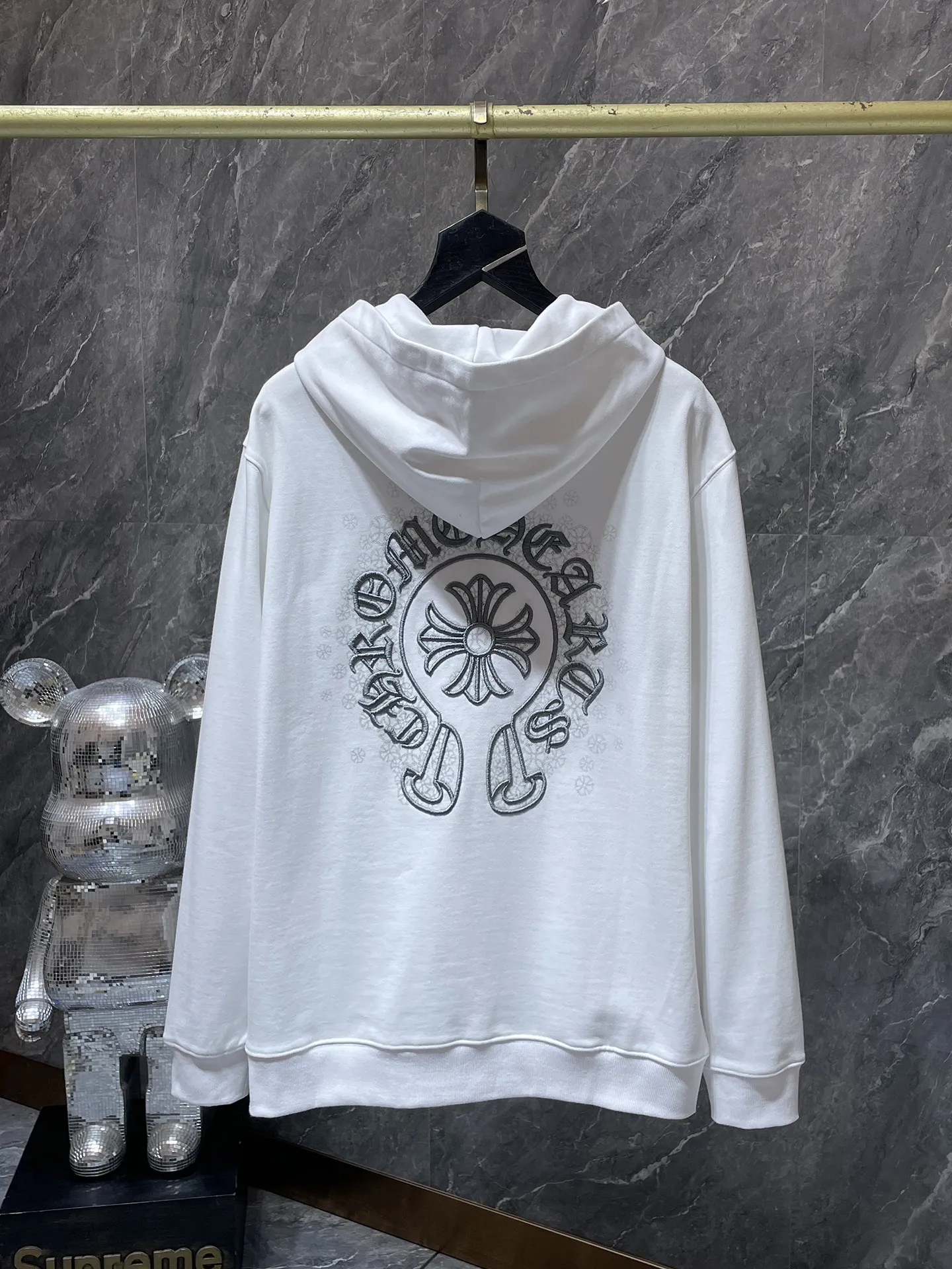 P260 Chrome Hearts Autumn and Winter 2025 Counter Synchronization Chrome Horseshoe Sanskrit Cross Embroidery Hooded Sweatshirt Vacuum Embroidery Method! Heavy embroidery! ! ! Tens of thousands of needles! ! Improved customized version of 1:1 high-gram weight high-quality fabric Recommended color: white black code number: S, M, L, XL